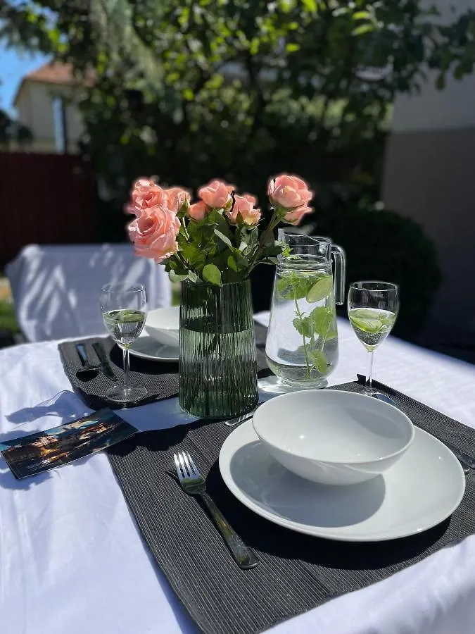 Apartament2 Tri-City Oliwa Ogrod, Prywatne Wejscie Gdansk