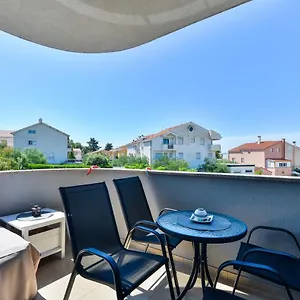 https://apartment-south.hotelinzadar.com